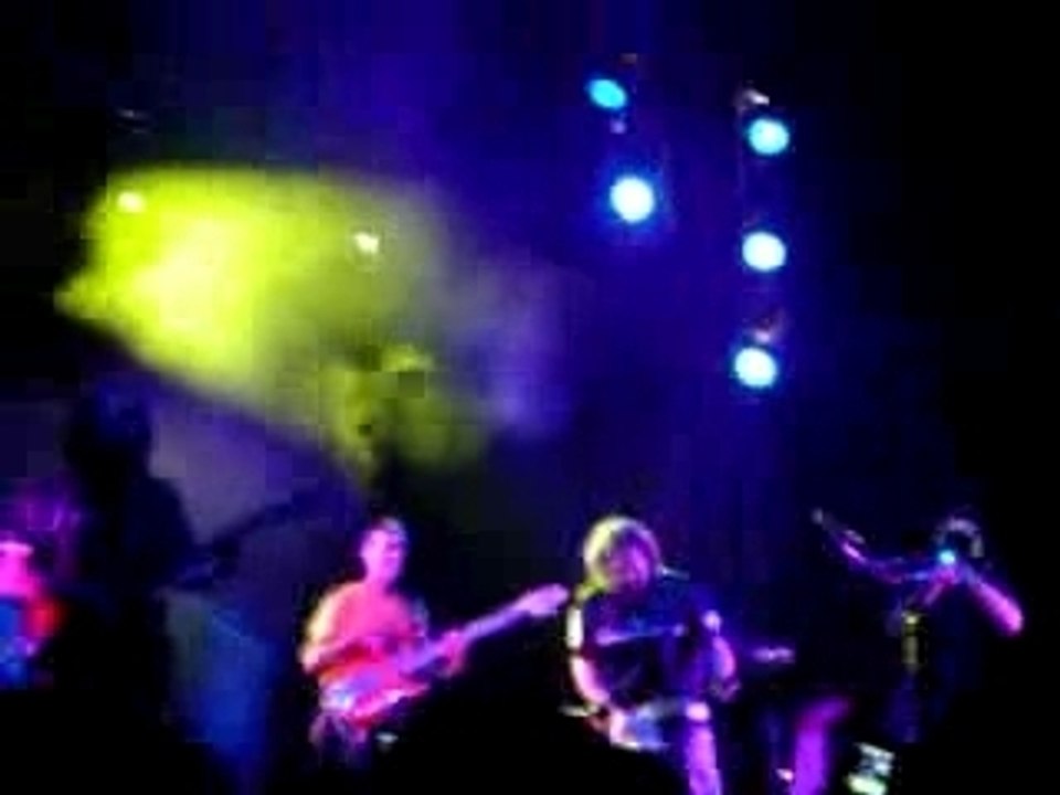 Locomondo - Pinw Mpafous Kai Paizw Pro (Live@Dramaica Fest)