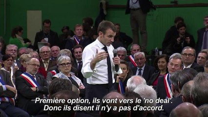 Rejet de l'accord du Brexit: trois scénarios selon Macron