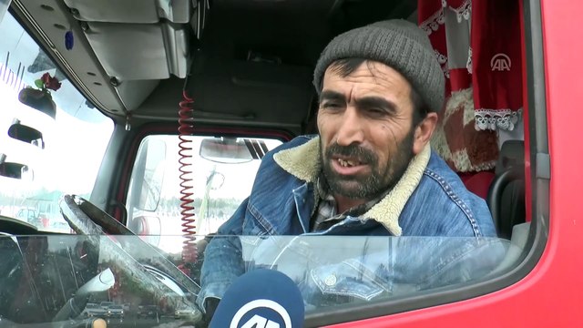 Sivas-Malatya kara yolunda ulaşıma kar ve tipi engeli - SİVAS