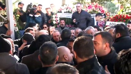 İbrahim Tatlıses Annesi Leyla Tatlı'yı Son Yolculuğuna Uğurladı