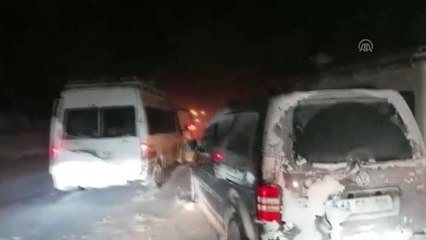 Kar ve Tipide Mahsur Kalan 300 Kişi Kurtarıldı