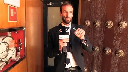IU rechaza la bandera de Andalucía que acepta hasta  ¡¡¡ABASCAL!!!