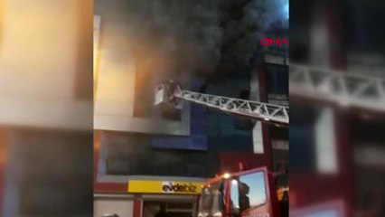 Ankara'da Mobilyacılar Sitesinde Yangın, Mahsur Kalanlar Var