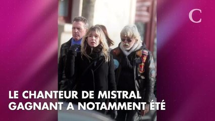 PHOTOS. Obsèques de Thierry Séchan : son frère Renaud épaulé par les femmes de sa vie, sa fille et ses anciennes compagnes