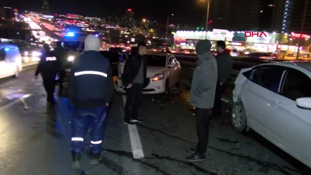 Avcılar D 100 Karayolunda Zincirleme Kaza 4 Yaralı