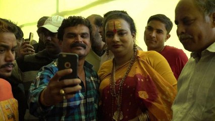 Indiens Transgender nehmen den ersten Kumbh Mela