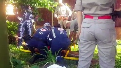 Após quase duas horas, homem é resgatado pelo Corpo de Bombeiros e Samu