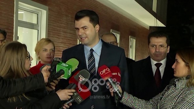 Ora News – Opozita e bashkuar shpall nisjen e protestave popullore për rrëzimin e Edi Ramës