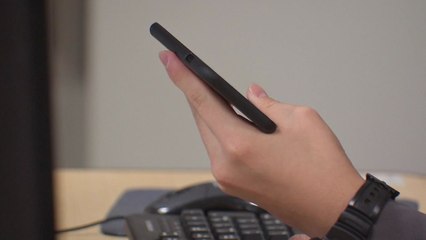 4월부터 모든 병사 부대에서 휴대전화 사용 / YTN