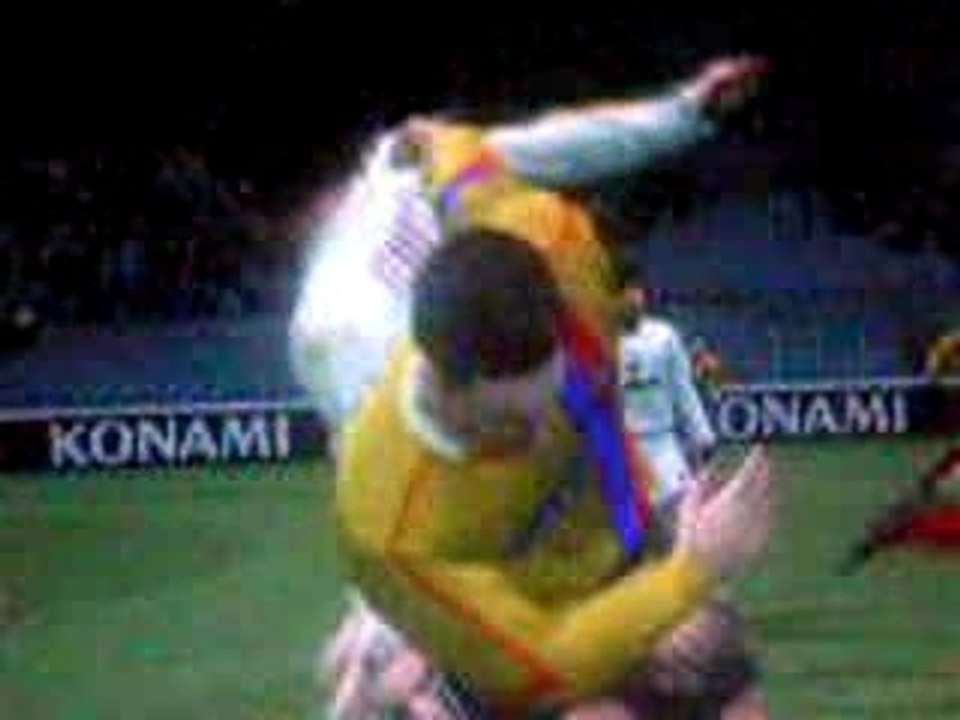 pes le bug du coup de boule