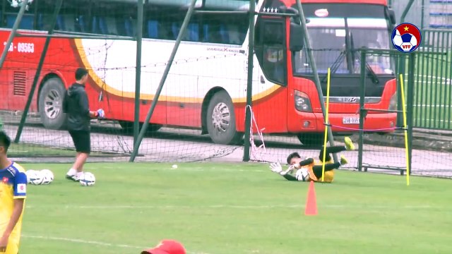 Đội tuyển U22 Việt Nam tập luyện trước thềm giải U22 Đông Nam Á | VFF Channel