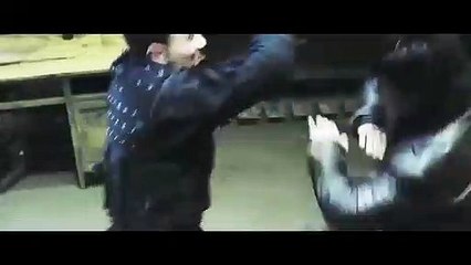 مشهد من الفيلم الصيني الحارس الشخصي