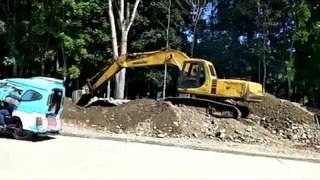 Best Skill Excavator Operation On Roadside