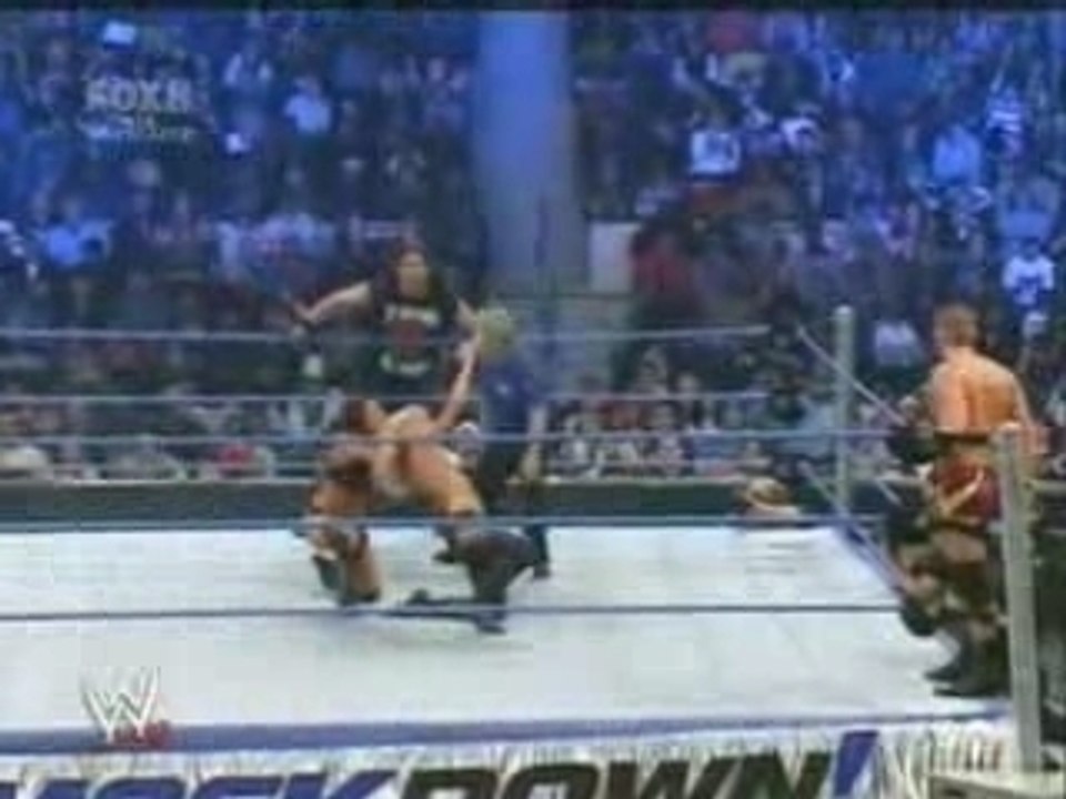 SmackDown (Jan 04 2008) Michelle & Chuck vs Victoria & Kenny