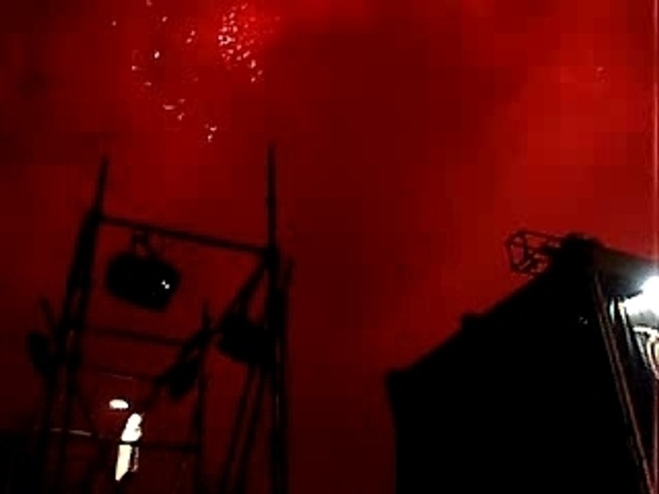 HOGMANAY'S 08 FIREWORK