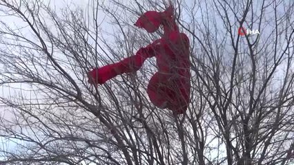 Fırtınada Kopan Dev Türk Bayrağı Ekipleri Seferber Etti