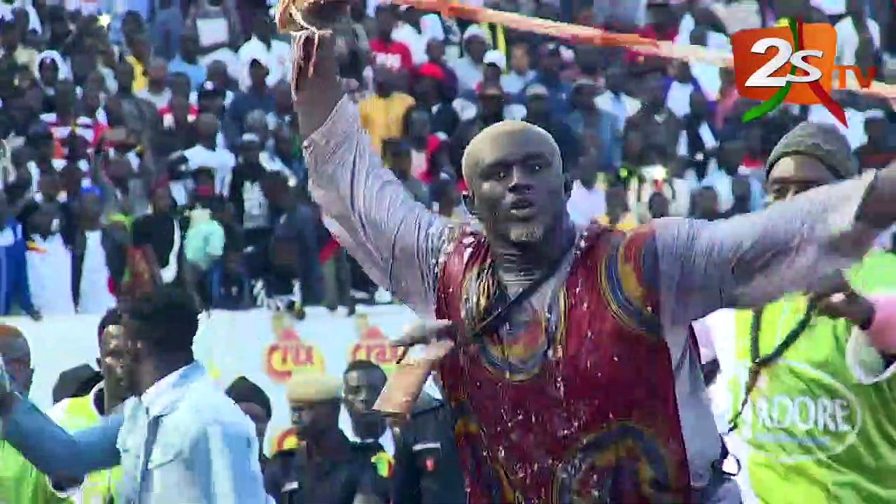 TOUSS BALLA GAYE 2 LORS DE SON COMBAT CONTRE MODOU LO