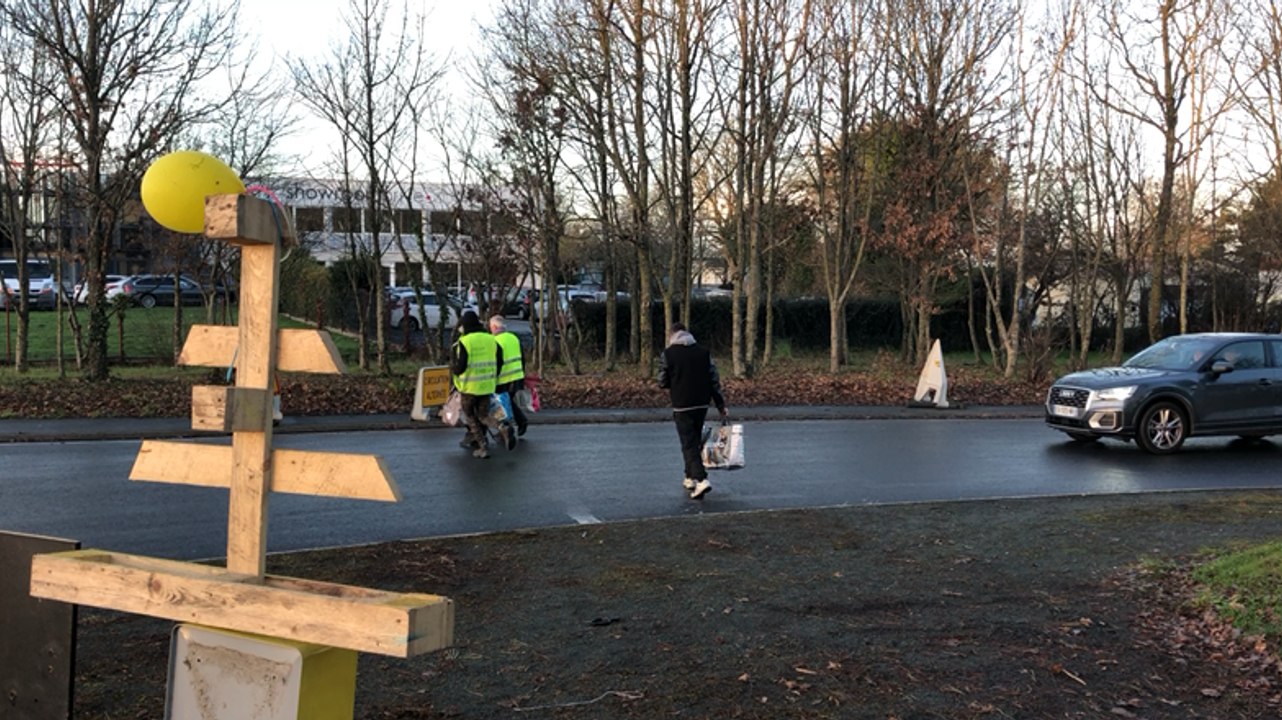 Les Sables d'Olonne. Expulsion des gilets jaunes