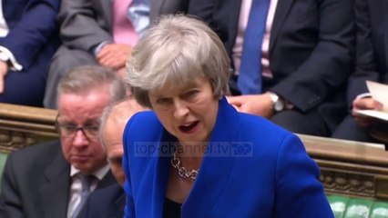 Pas votëbesimit, Theresa May nis konsultimet politike - Top Channel Albania - News - Lajme