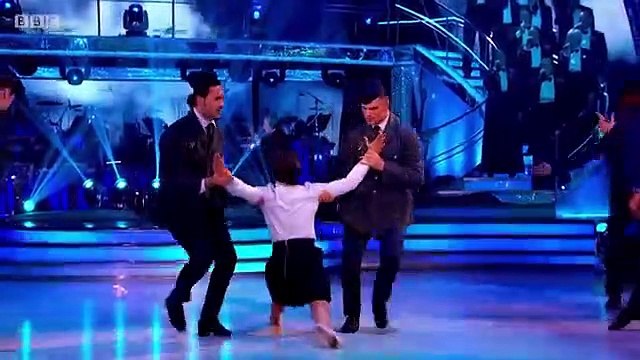 Strictly pros perform a special Remembrance Day routine - BBC Strictly 2018