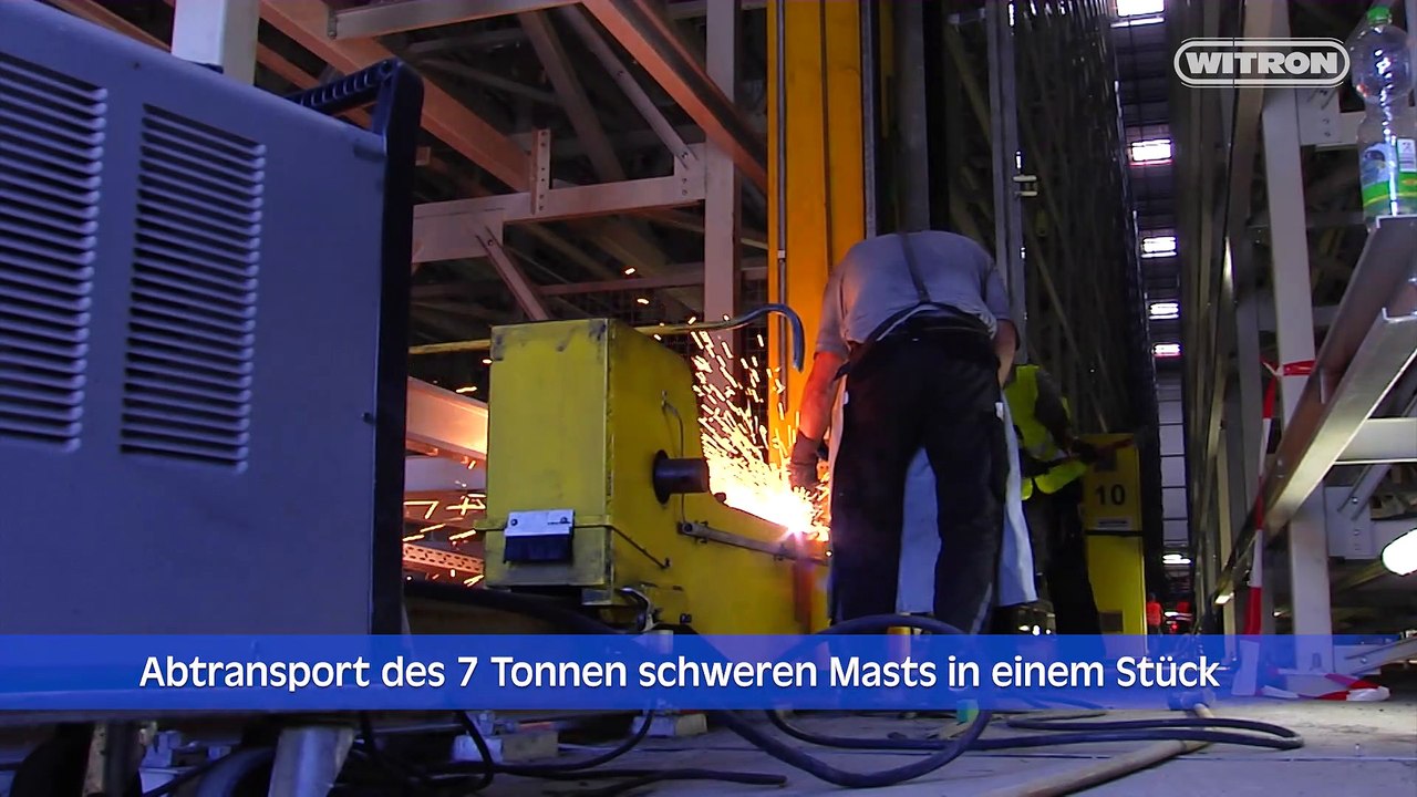 Retrofit im A.T.U-Logistikzentrum Weiden – RGB kommt mit Kran durchs Dach