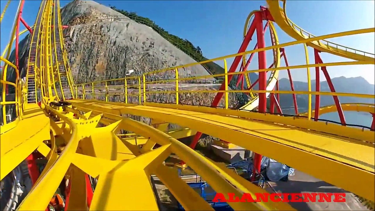 roller coaster manege extreme Accrochez vous