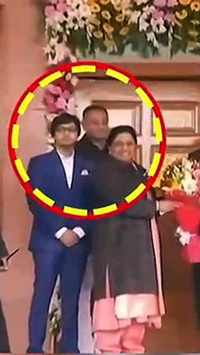 Who is The Mayawati's nephew Akash Kumar | मायावती का भतीजा आकाश कुमार आखिर कौन है