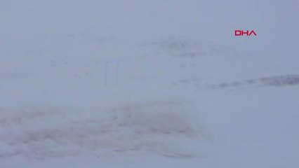 Bingöl Köyde Rahatsızlanan Kadın Kızakla Alınıp, Hastaneye Ulaştırıldı
