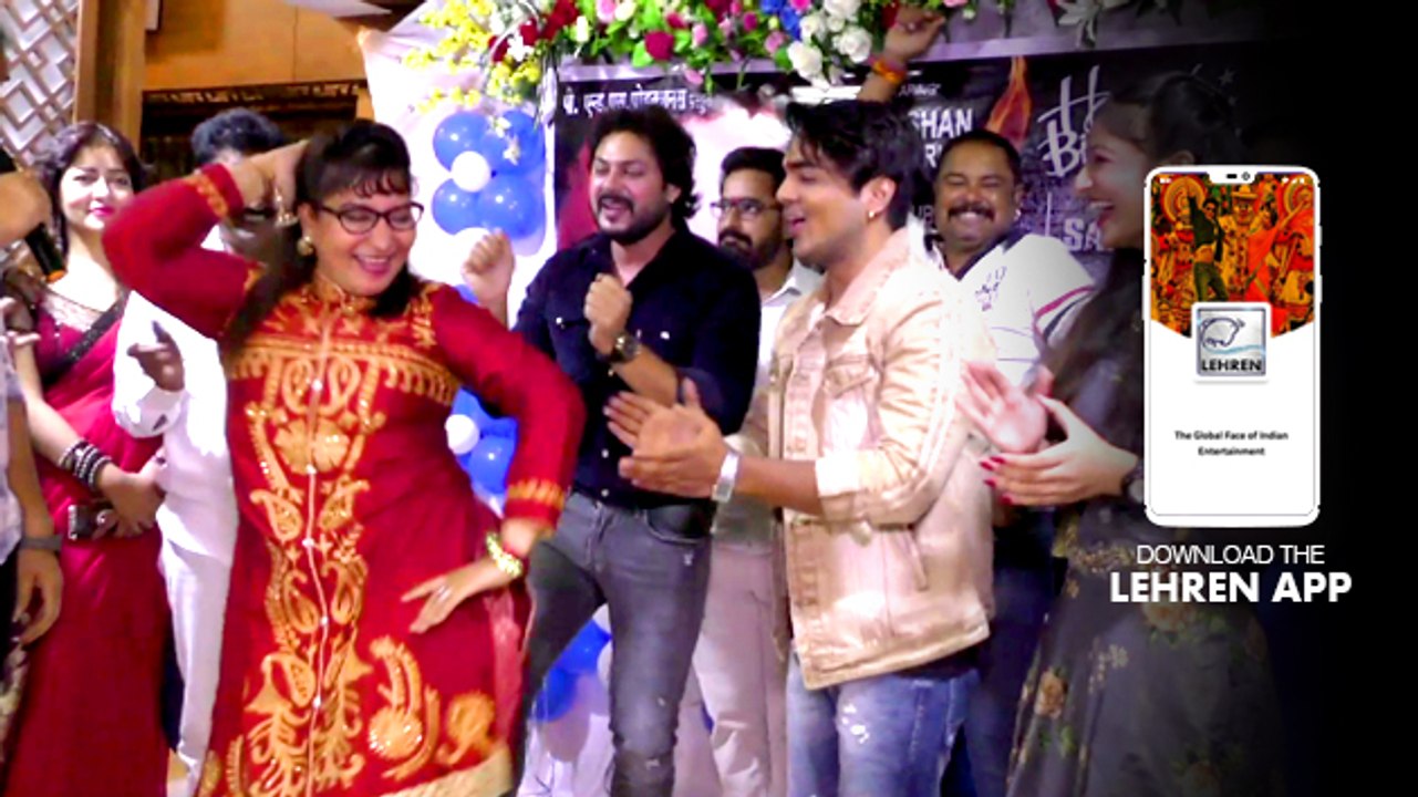 एक साथ भोजपुरी के कलाकारों ने जमकर किया डांस,देखकर आप भी झूम उठेंगे