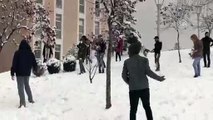 Afrikalı öğrencilerin kar sevinci - KARABÜK