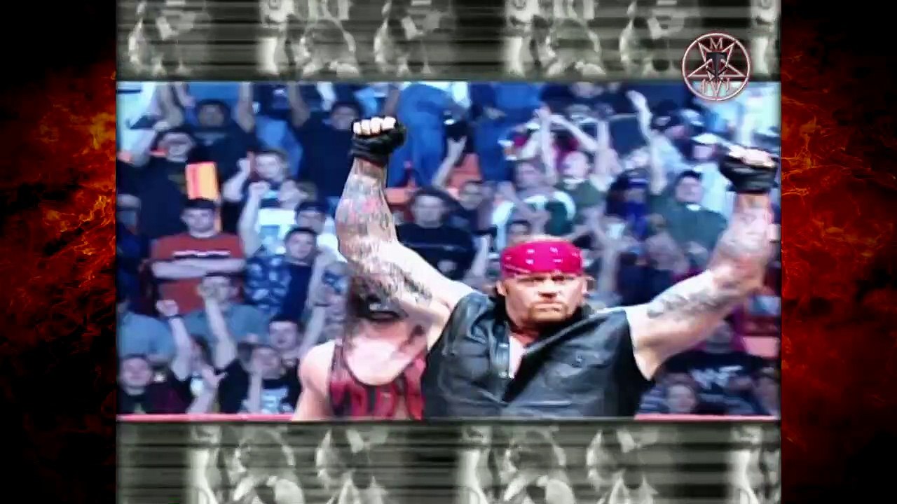 The Undertaker, Kane & The Hardy Boyz vs Stone Cold Steve Austin, Triple H, Edge & Christian 4/23/01