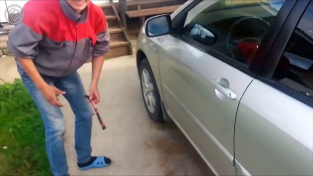 Toyota corolla 2021 ручки без ключа. машина на сигнализации сел аккумулятор. открыть тойота королла 150 без ключа. открытая дверь тойота. дверь тойота корона премио 190.