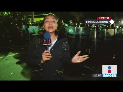 Policías antimotines cierran la frontera de Honduras y Guatemala | Noticias con Ciro