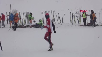 Bitlis'te Düzenlenen Kayaklı Koşu Yarışları Sona Erdi
