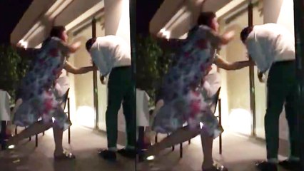 Descargar video: Akshay Kumar beaten by wife Twinkle Khanna; Watch Video | FilmiBeat