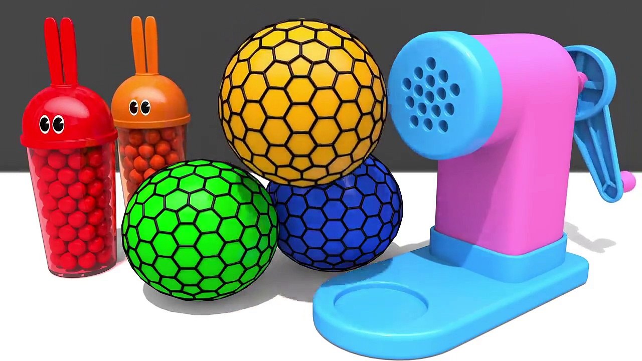 Learn Colors with Bunny Mold and Baby Monkey Bath Time Finger Family Song for Kids Children
