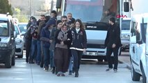 Adana'da Uyuşturucu Operasyonunda Yakalanan 18 Şüpheli Adliyeye Sevk Edildi