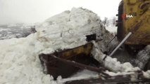 Kar ve Tipiden Dolayı Kapanan Köy Yolları Ulaşıma Açılıyor