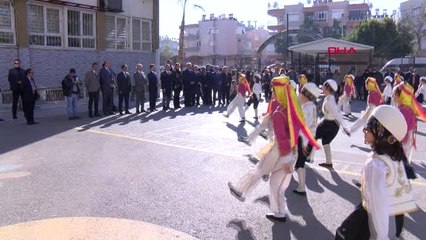 Antalya 452 Bin Öğrenciye Karne