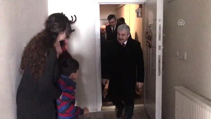 Evde Eğitim Gören Öğrencilere Karneleri Verildi