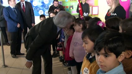 Miniklerin ilk karne heyecanı