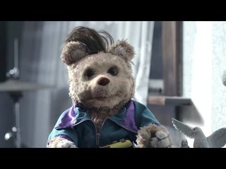 HOUSEBOUND Trailer (Horror Comedy - 2014)