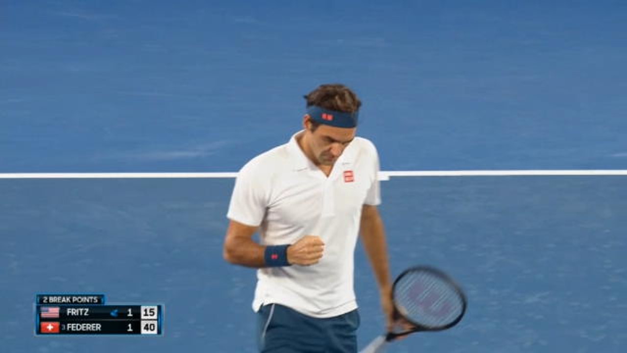 لقطة: تنس: بطولة أستراليا المفتوحة: فيدرر يعبر إلى الدور الـ16