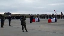 L'hommage à Baptiste Chirié et Audrey Michelon, les pilotes du Mirage 2000D