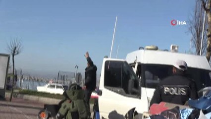 Banka Aracının Altındaki Şüpheli Kutu Paniğe Neden Oldu