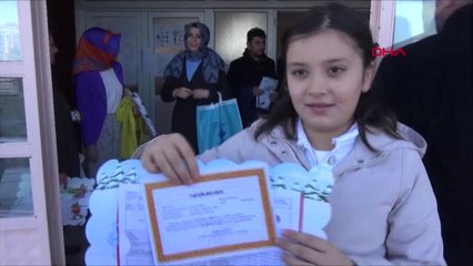 İstanbul- Silivri'de Etiyopyalı Öğrencinin Karne Sevinci