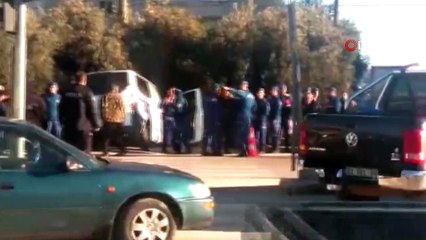 Mersin'de askeri araç kaza yaptı: 4'ü asker 5 yaralı