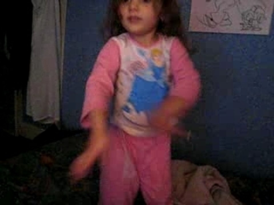 kaina & kaillia tecktonikeuse a seulemen 1an et 3 ans mdr!!!