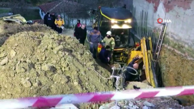 Arnavutköy’de inşaat alanında toprak kayması
