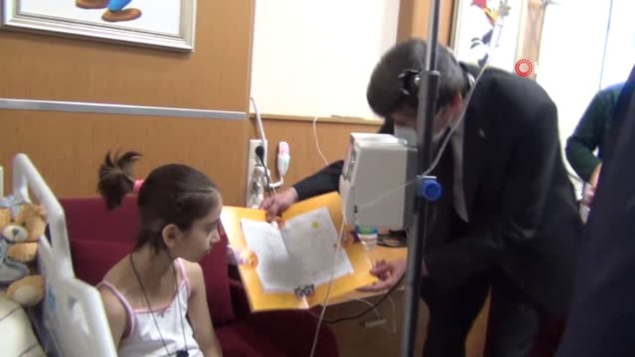 Okula Gidemeyen Minik Zeynep'e Moral Karnesi